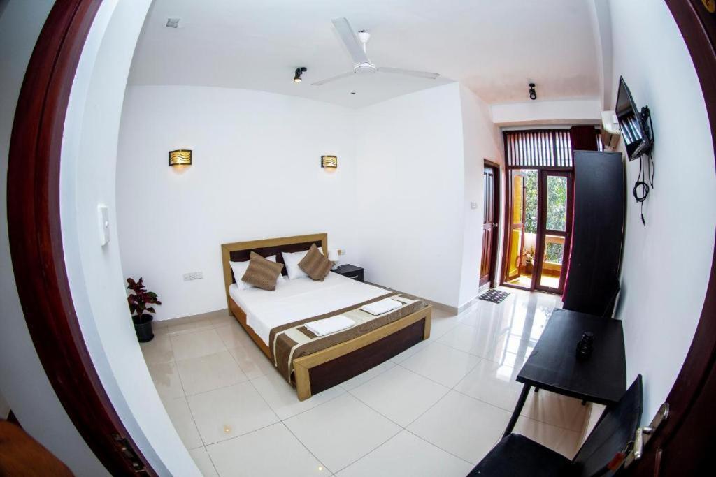 Hotel Blue Bird Negombo Zewnętrze zdjęcie