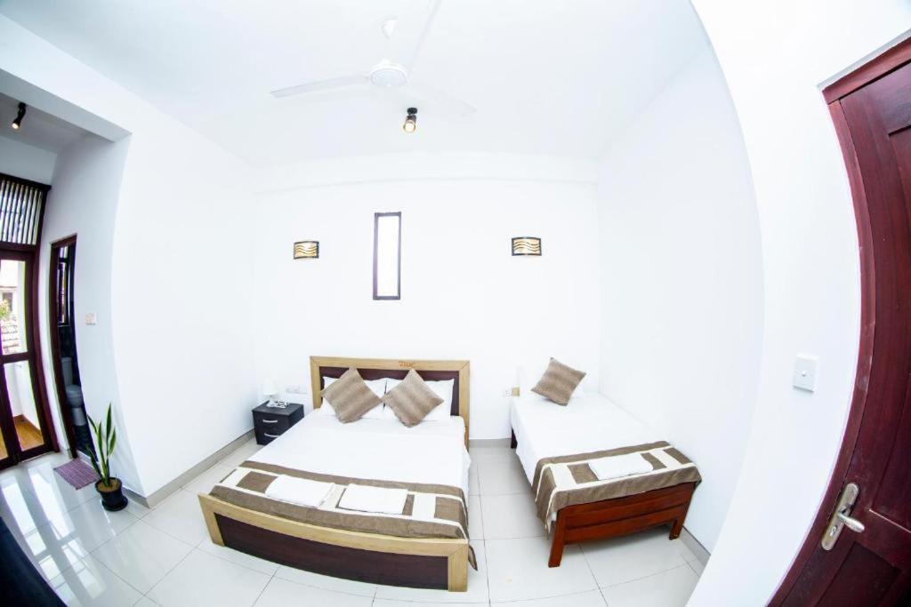 Hotel Blue Bird Negombo Zewnętrze zdjęcie